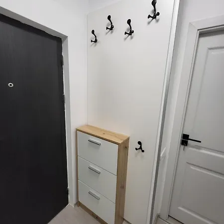 Apartment Dumi Sky Studio - Near Iancului Metro & National Arena