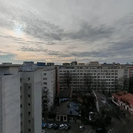 Dumi Sky Studio - Near Iancului Metro & National Arena * Bukarest