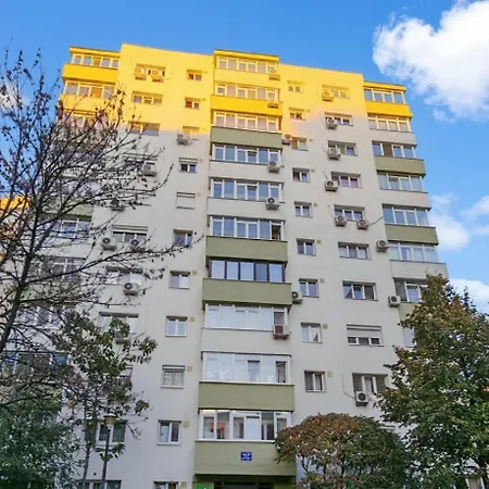 Dumi Sky Studio - Near Iancului Metro & National Arena Apartment