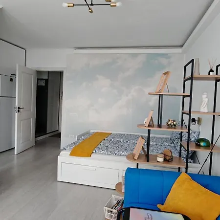 Dumi Sky Studio - Near Iancului Metro & National Arena